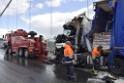 Schwerer LKW VU PKlemm A 4 Rich Olpe auf der Rodenkirchener Bruecke P395